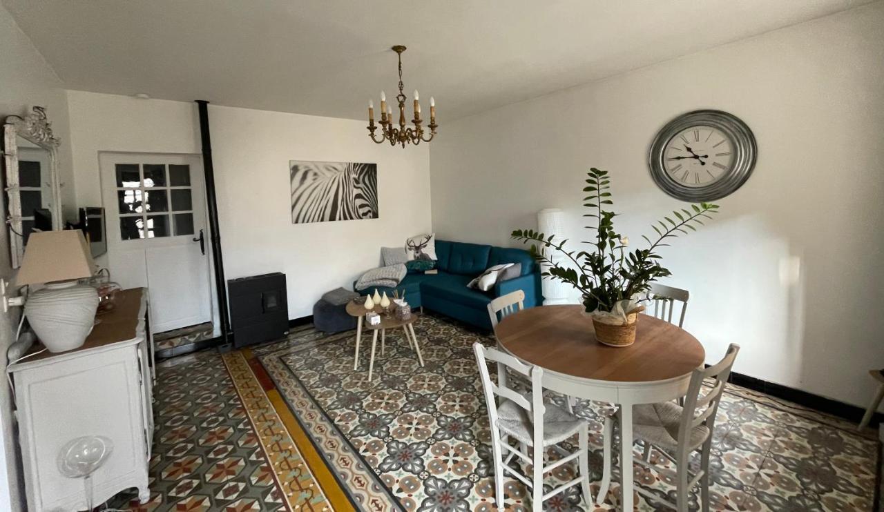 Chez Tatie Menie Bed & Breakfast Fraisse-des-Corbieres Exterior photo