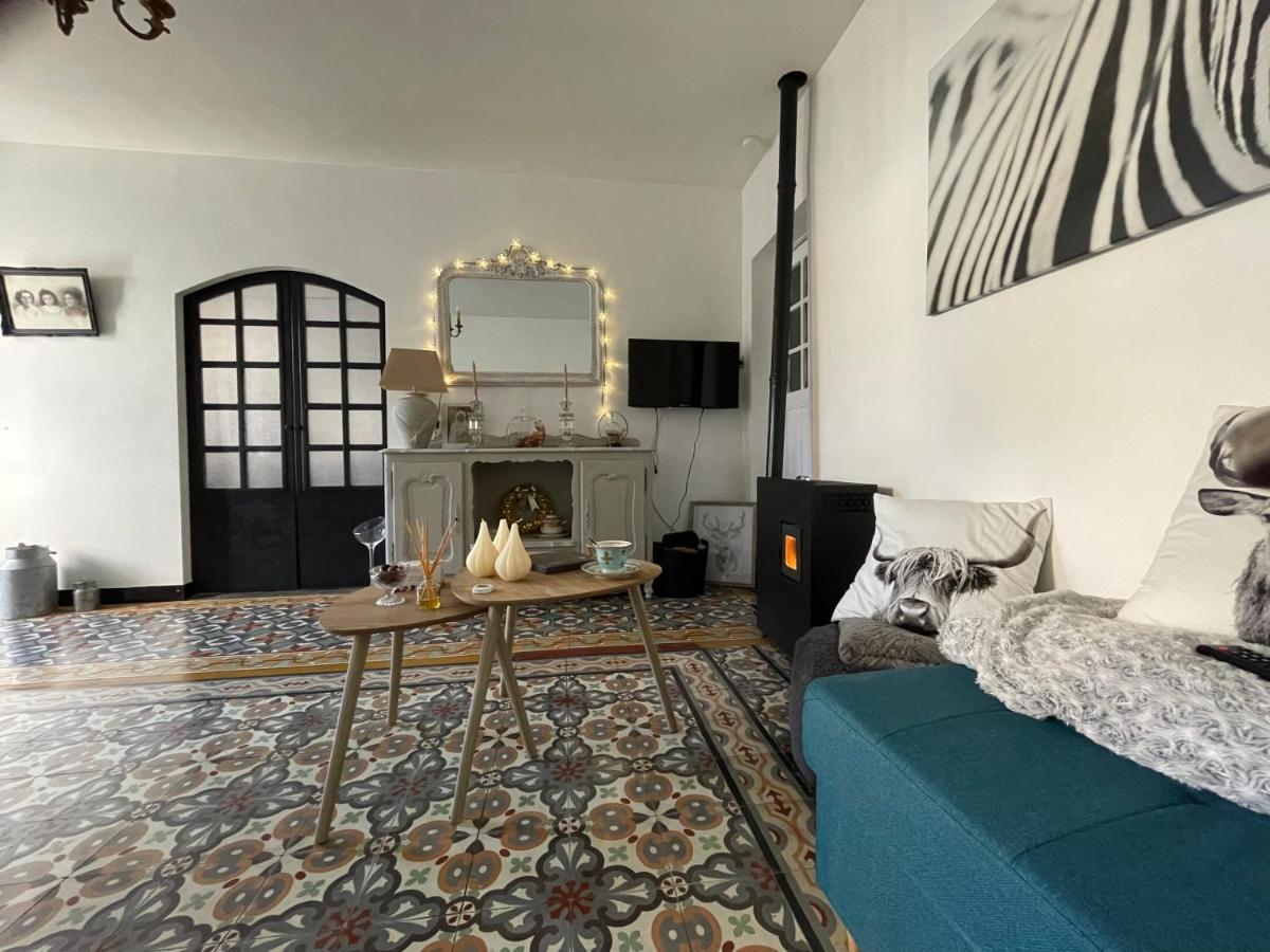 Chez Tatie Menie Bed & Breakfast Fraisse-des-Corbieres Exterior photo